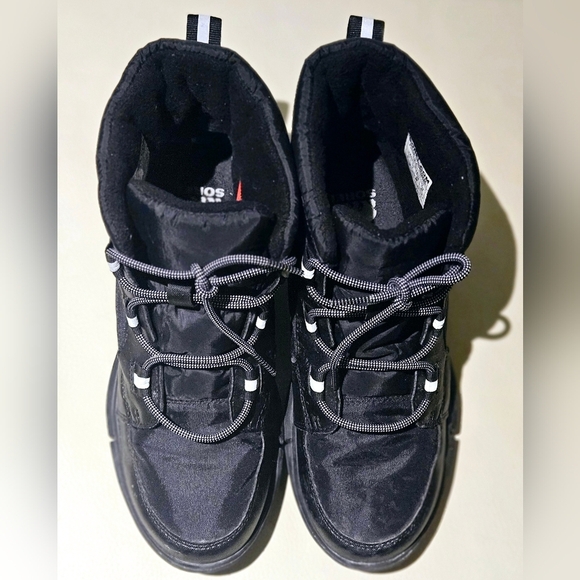 Sorel Black Lace Up Boots **** read **** - Picture 9 of 11